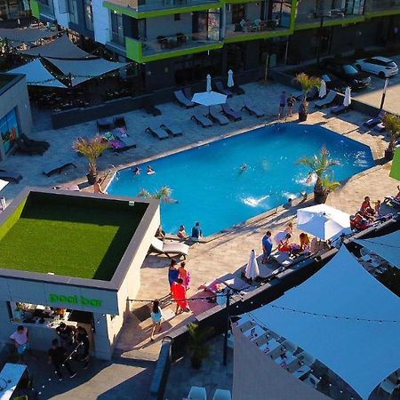 Fineloft Sea View Apartment-Spa N Pools Beach Resort Năvodari Екстериор снимка