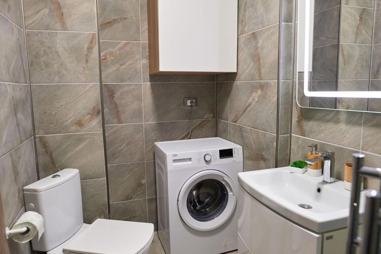 Fineloft Sea View Apartment-Spa N Pools Beach Resort Năvodari Екстериор снимка
