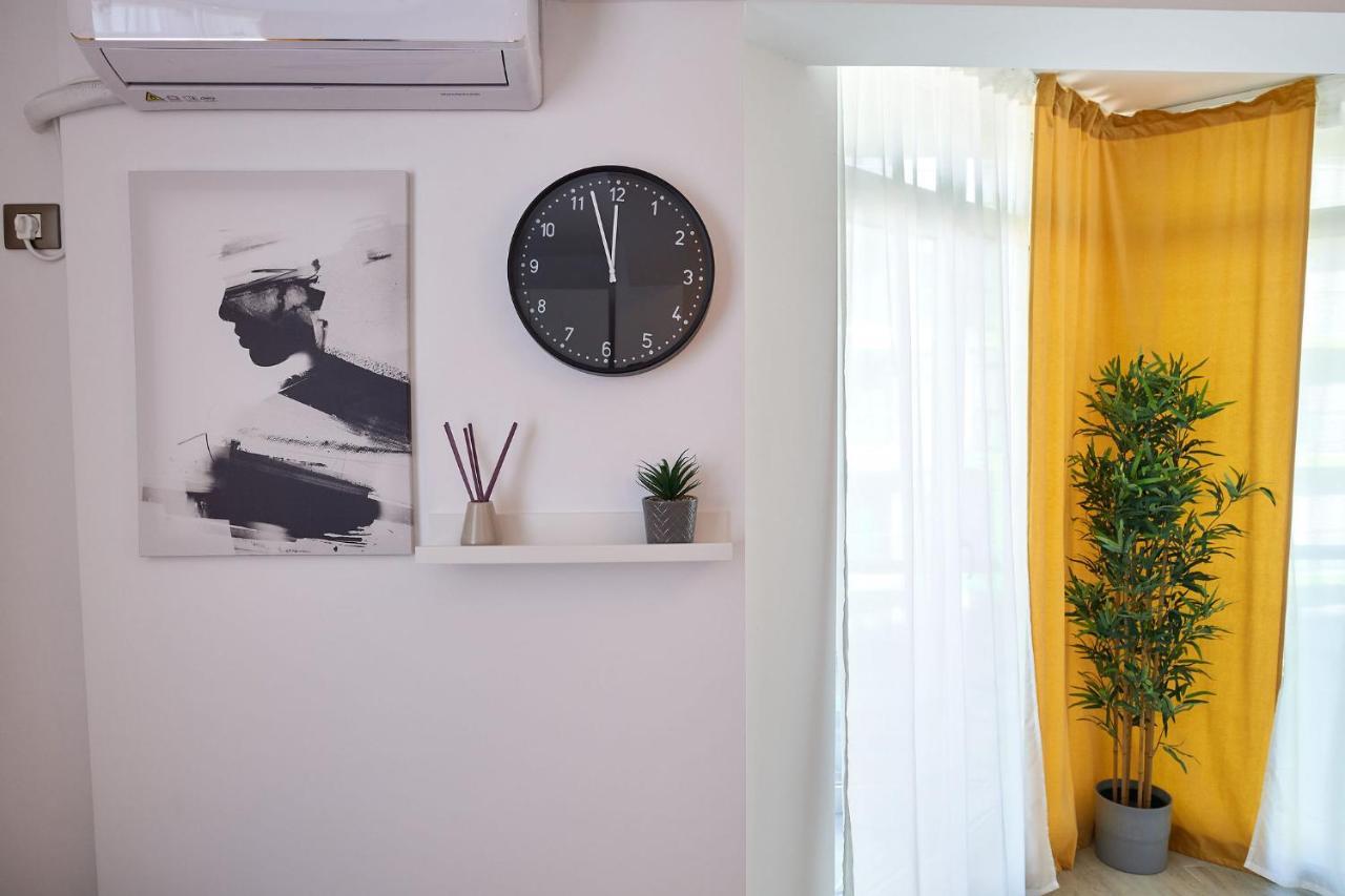 Fineloft Sea View Apartment-Spa N Pools Beach Resort Năvodari Екстериор снимка