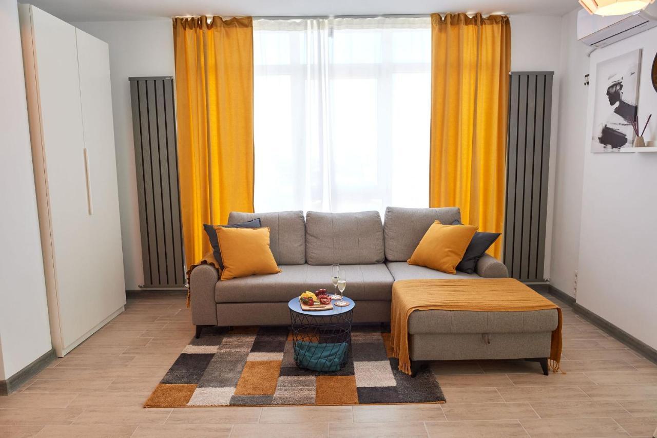 Fineloft Sea View Apartment-Spa N Pools Beach Resort Năvodari Екстериор снимка